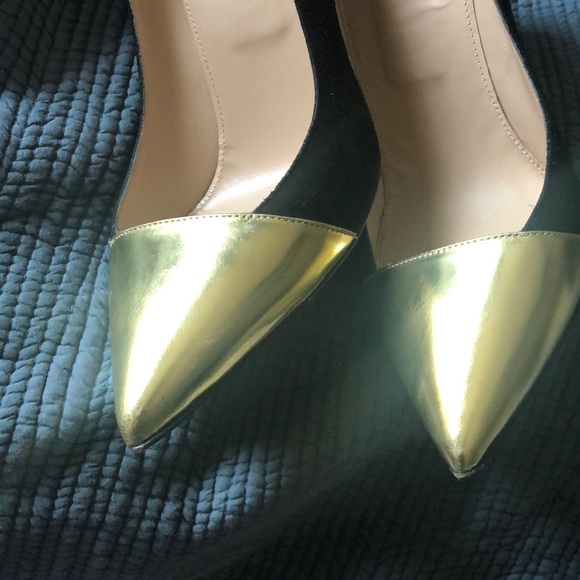 JCrew black suede pumps w gold tip. Like new 7.5. - Picture 4 of 5